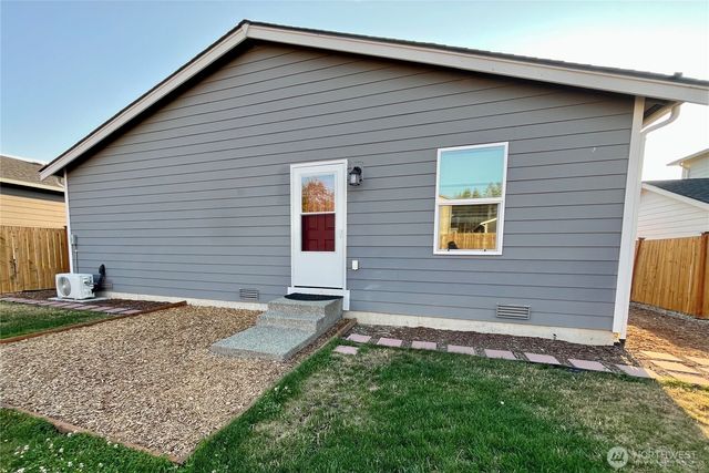 221 NE Belfair Station Drive, Belfair, WA 98528