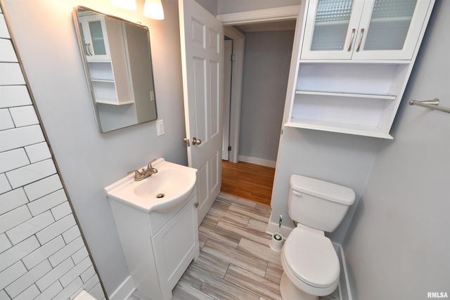 111 GARDNER Avenue, East Peoria, IL 61611