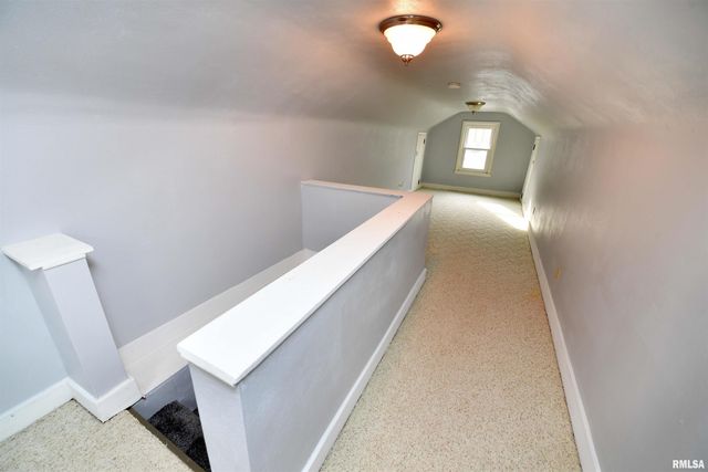 111 GARDNER Avenue, East Peoria, IL 61611