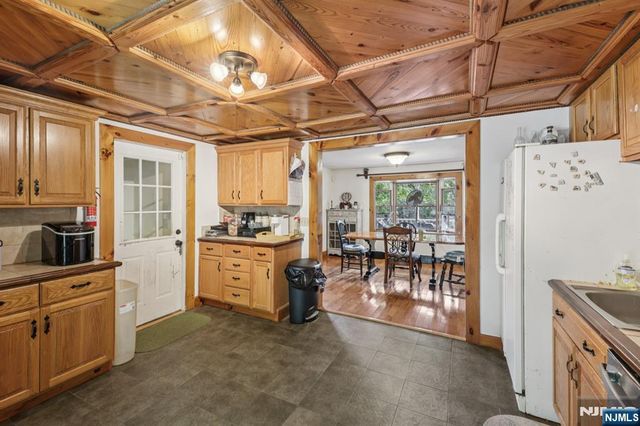 921 Tulip Trail, Newton, NJ 07860