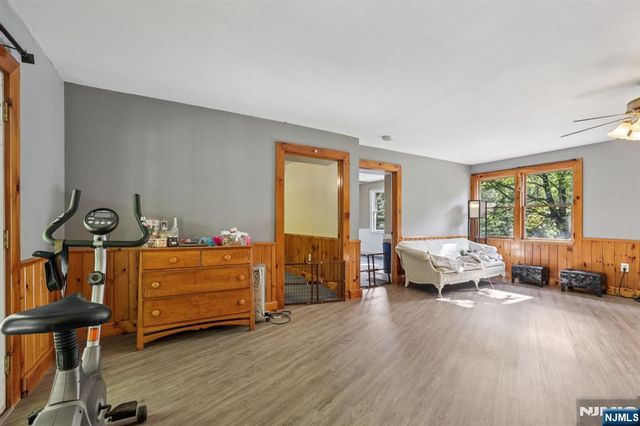 921 Tulip Trail, Newton, NJ 07860