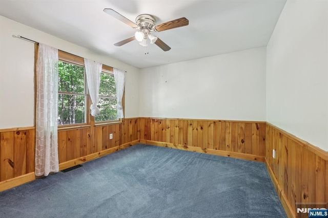 921 Tulip Trail, Newton, NJ 07860