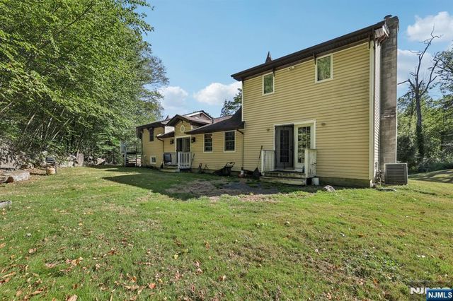 921 Tulip Trail, Newton, NJ 07860