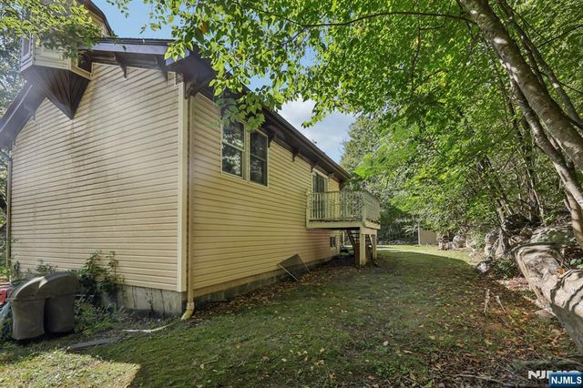 921 Tulip Trail, Newton, NJ 07860