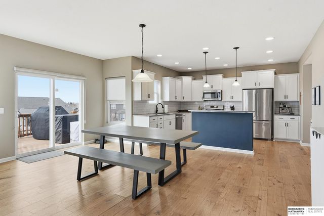 20915 Fowler Avenue, Elkhorn, NE 68022