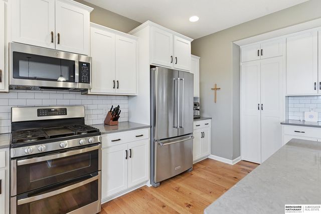 20915 Fowler Avenue, Elkhorn, NE 68022