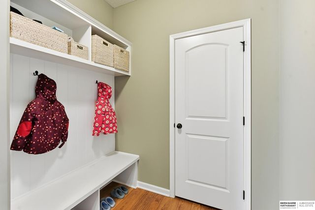 20915 Fowler Avenue, Elkhorn, NE 68022