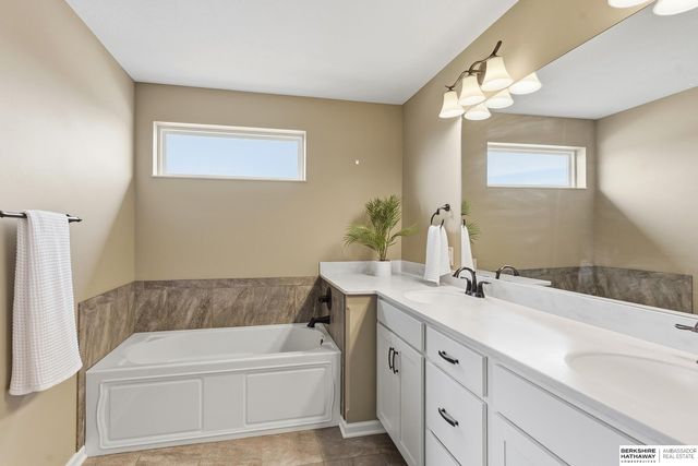 20915 Fowler Avenue, Elkhorn, NE 68022