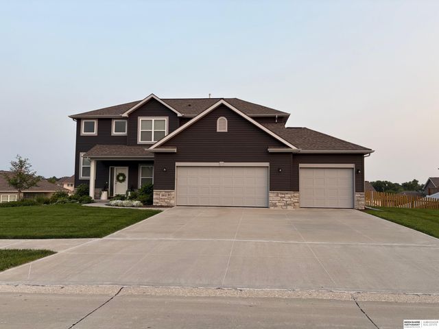 20915 Fowler Avenue, Elkhorn, NE 68022