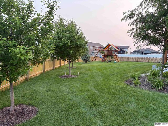 20915 Fowler Avenue, Elkhorn, NE 68022