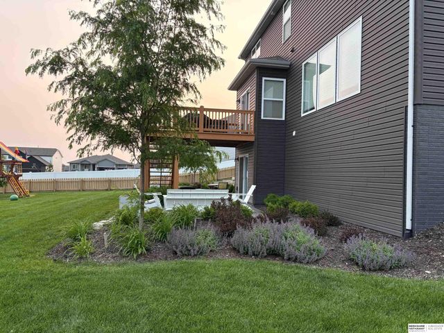 20915 Fowler Avenue, Elkhorn, NE 68022