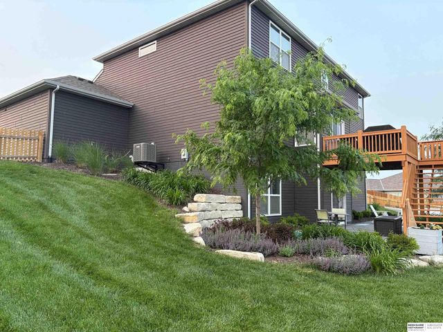 20915 Fowler Avenue, Elkhorn, NE 68022