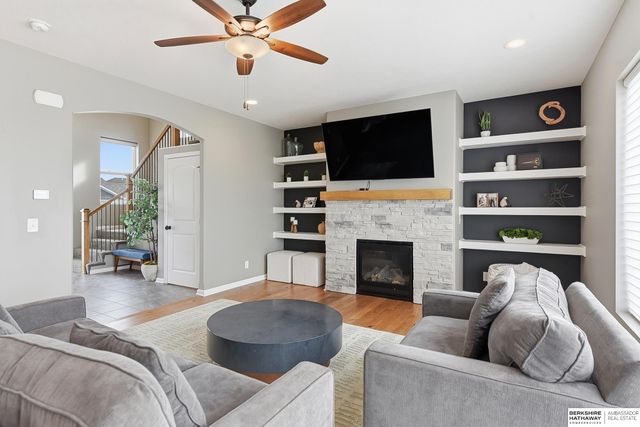 20915 Fowler Avenue, Elkhorn, NE 68022