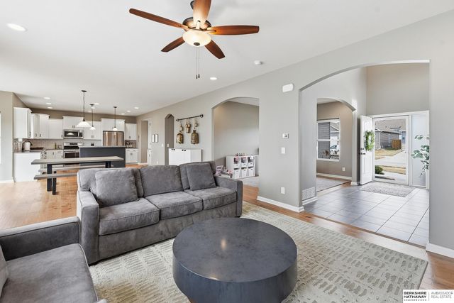 20915 Fowler Avenue, Elkhorn, NE 68022