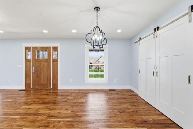 960 Inverness Road, Frankfort, KY 40601
