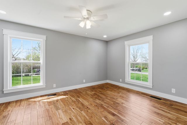 960 Inverness Road, Frankfort, KY 40601