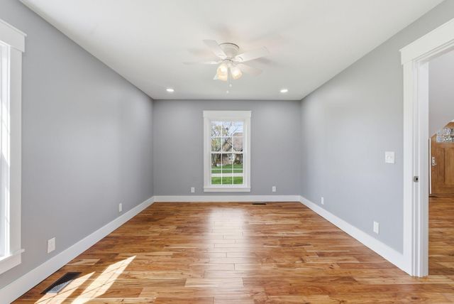 960 Inverness Road, Frankfort, KY 40601