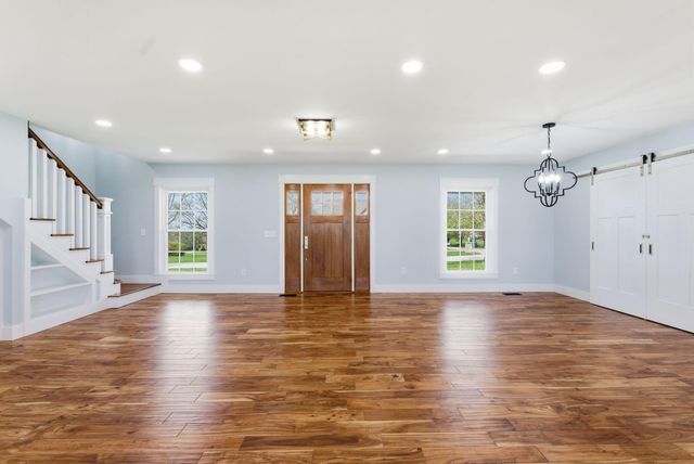 960 Inverness Road, Frankfort, KY 40601