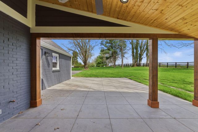 960 Inverness Road, Frankfort, KY 40601