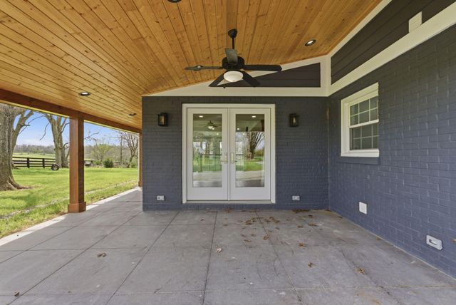 960 Inverness Road, Frankfort, KY 40601