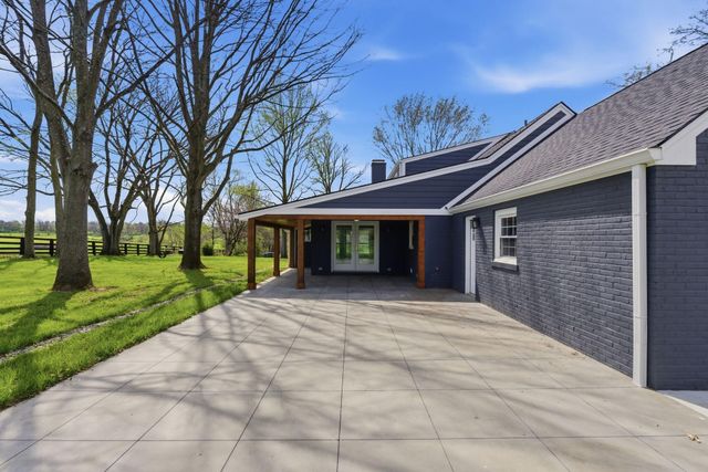 960 Inverness Road, Frankfort, KY 40601