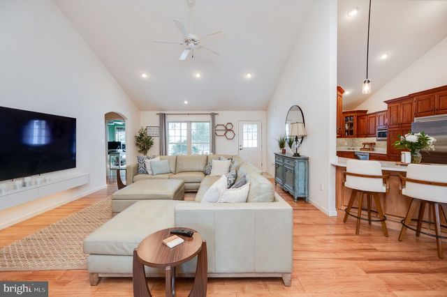 500 MOHNS HILL RD, Reinholds, PA 17569