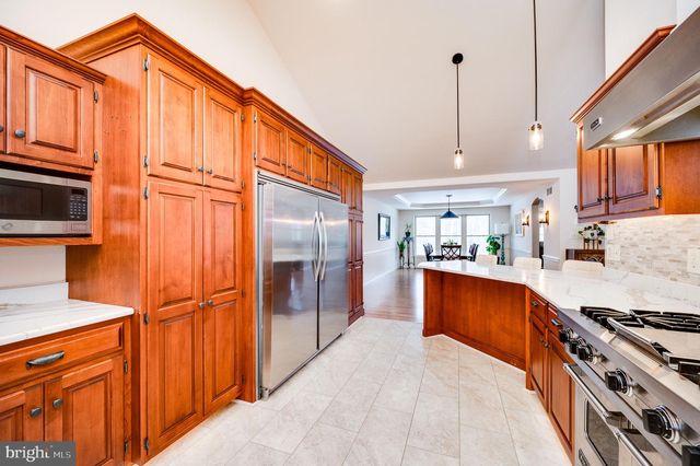 500 MOHNS HILL RD, Reinholds, PA 17569