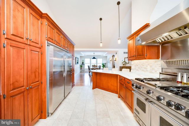 500 MOHNS HILL RD, Reinholds, PA 17569