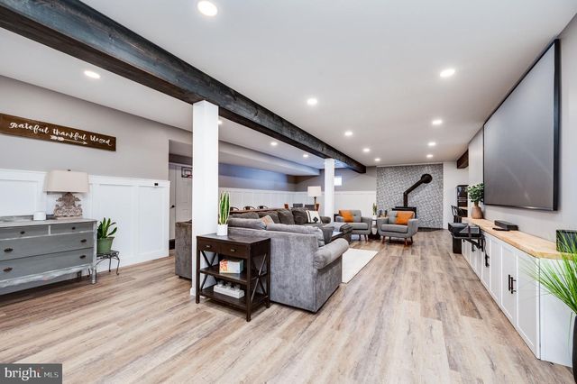 500 MOHNS HILL RD, Reinholds, PA 17569