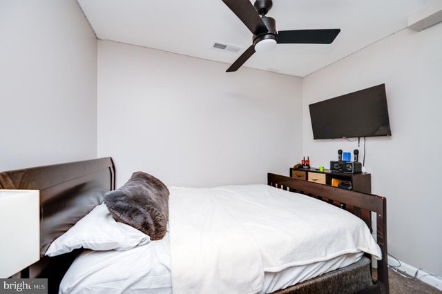 500 MOHNS HILL RD, Reinholds, PA 17569