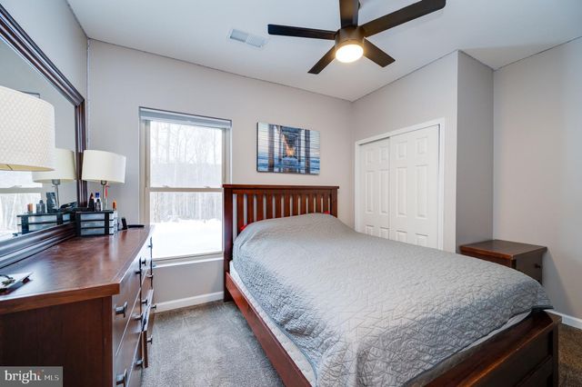 500 MOHNS HILL RD, Reinholds, PA 17569