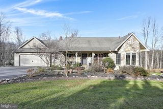 500 MOHNS HILL RD, Reinholds, PA 17569