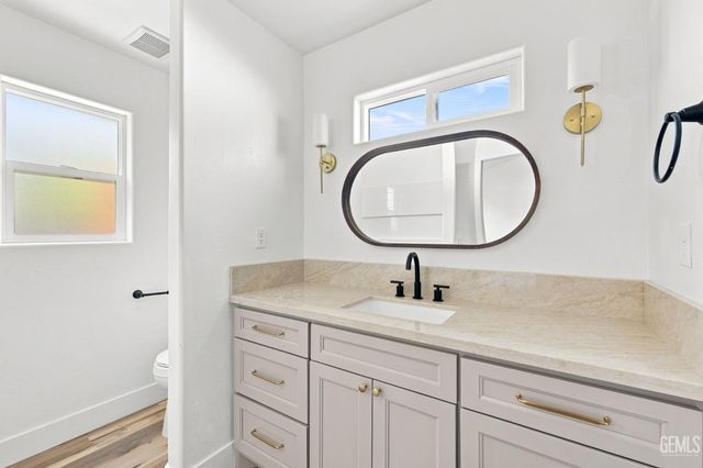 2109 Mahoney Street, Bakersfield, CA 93307