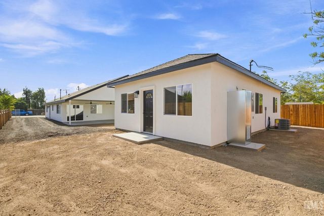 2109 Mahoney Street, Bakersfield, CA 93307
