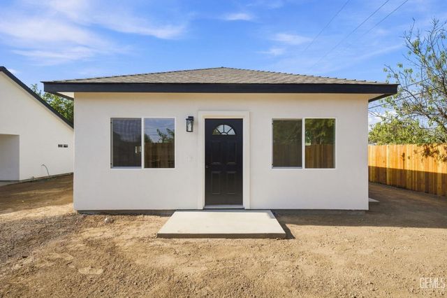 2109 Mahoney Street, Bakersfield, CA 93307