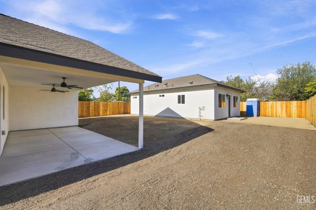 2109 Mahoney Street, Bakersfield, CA 93307
