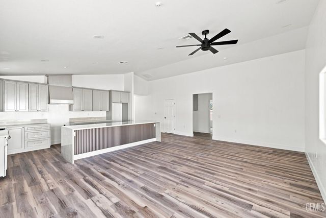 2109 Mahoney Street, Bakersfield, CA 93307