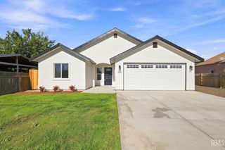 2109 Mahoney Street, Bakersfield, CA 93307