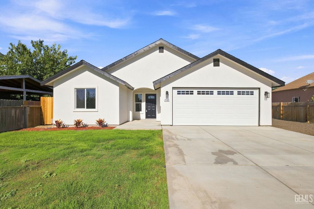 2109 Mahoney Street, Bakersfield, CA 93307