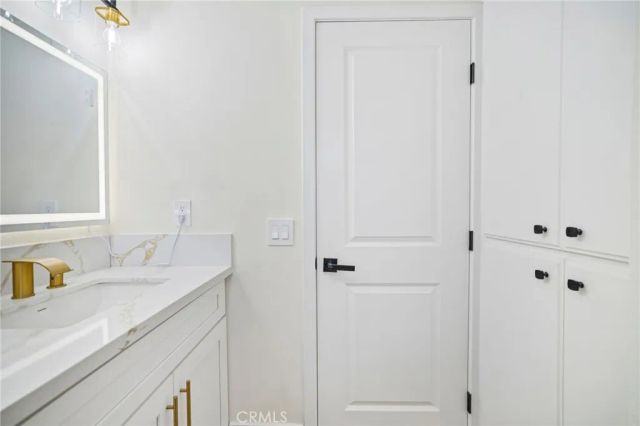 19259 Ludlow Street, Porter Ranch, CA 91326