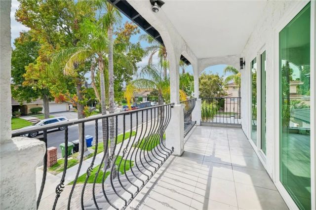 19259 Ludlow Street, Porter Ranch, CA 91326