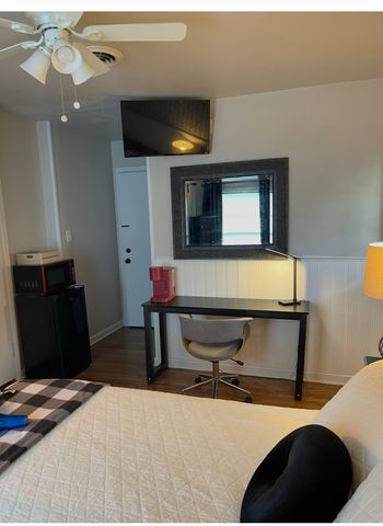 1004 Cordell Street, Denton, TX 76201