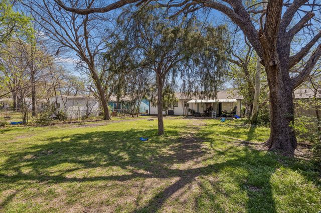 1004 Cordell Street, Denton, TX 76201