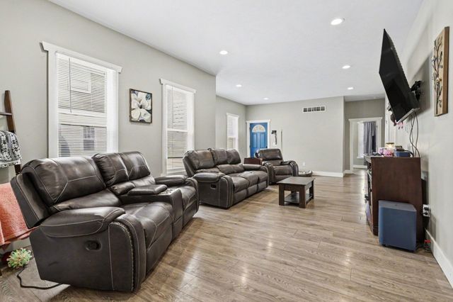 721 N 4th Street, Niles City, MI 49120