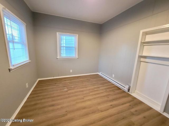 4109 S 3rd St, Louisville, KY 40214