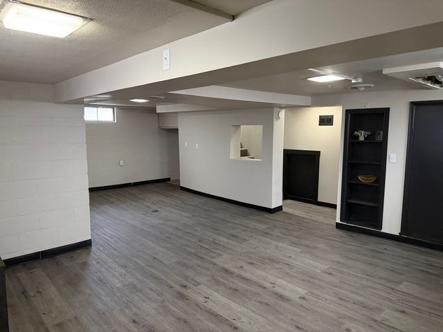 2102 W 18th Street, Davenport, IA 52084