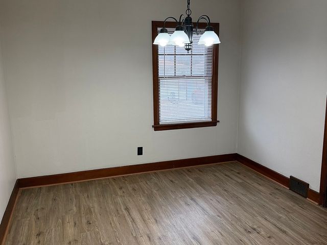 2102 W 18th Street, Davenport, IA 52084