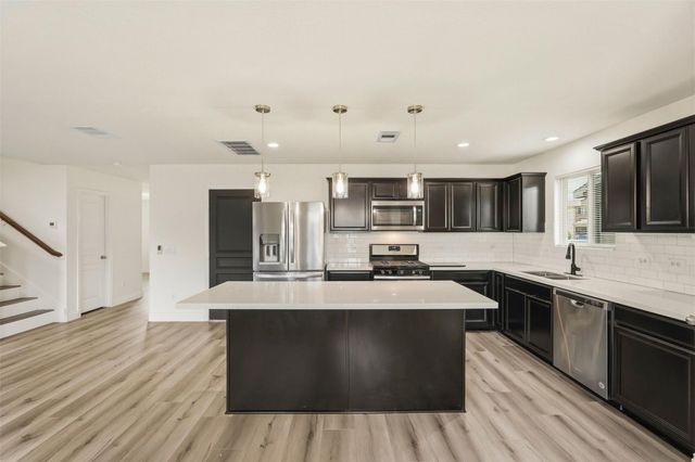 6810 Cortenridge Lane, Houston, TX 77048