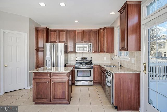 20401 TRAILS END TER, Ashburn, VA 20147