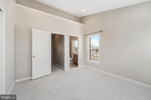 20401 TRAILS END TER, Ashburn, VA 20147